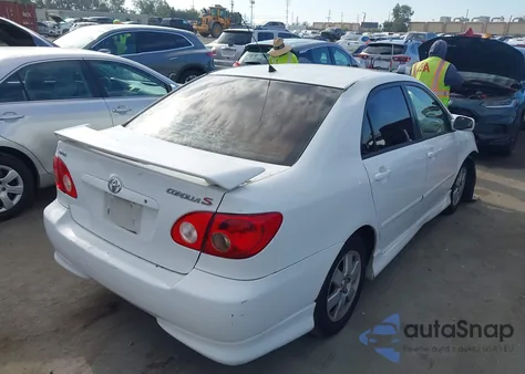 2007 Toyota Corolla S z USA, uszkodzony, nr VIN 1NXBR32EX7Z872385